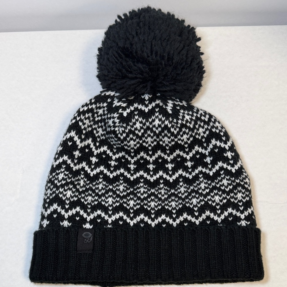 Mountain Hardwear Black & White Nordic Pom Beanie – Fleece Lined Winter Hat OS